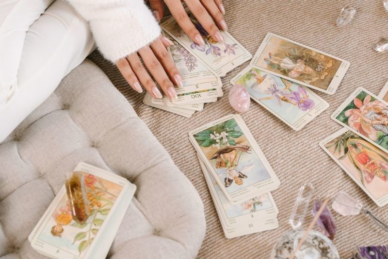 voyance avec les cartes de tarot.